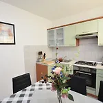 Tonja Apartament *