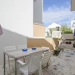 شقة Tonja