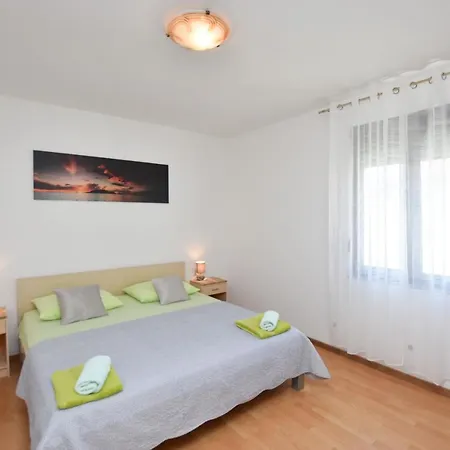 Apartment Tonja *