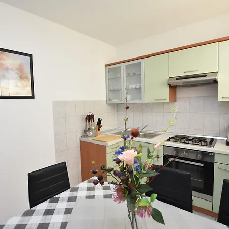 Tonja Apartment *