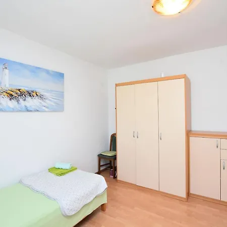 Apartment Tonja Primosten