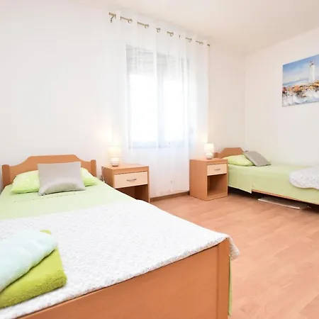 Tonja Apartment Primosten