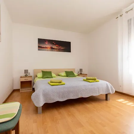 Tonja Apartament *